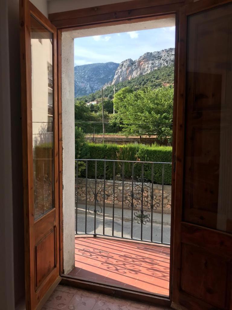 Appartement Dinosaur House à Coll de Nargó Extérieur photo